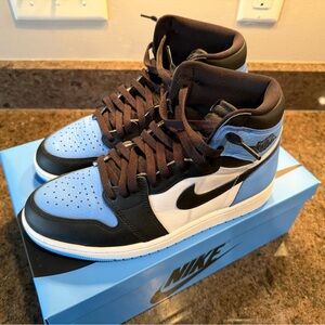 Jordan 1’s w/box